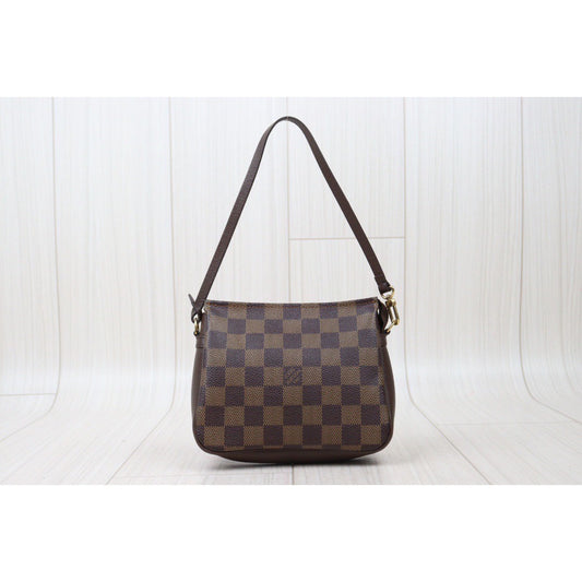 Rank AB | LV Damier Truth make up |24050906