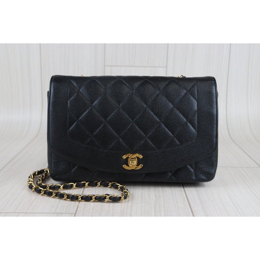 Rank AB| CHANEL Matrasse Cambia Skin Diana 25 Chain Bag |23090404
