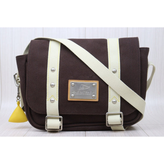Very Good ( Rank A)|LV Canvas ShoulderBag Brown|Q25010906