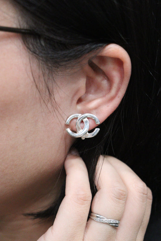 Rank A |CHANEL Vintage Coco Mark Silver Plating Earrings Made In 2001 Year |23101201