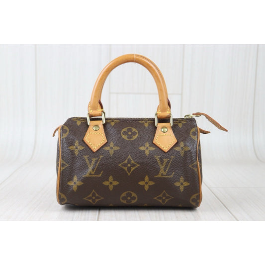 Good ( Rank AB)
| LV Monogram Mini Speedy Handbag |24082211