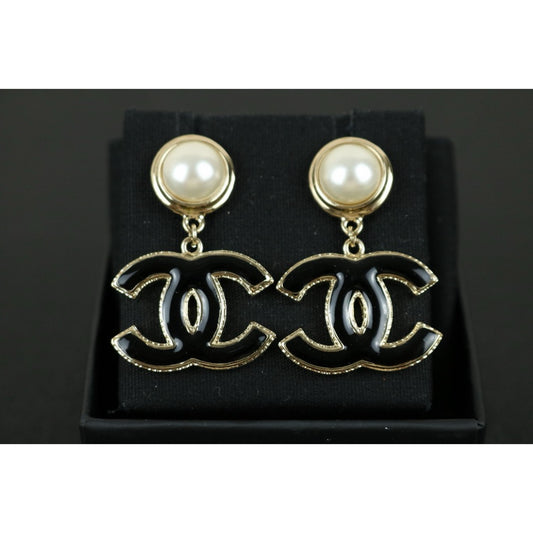 Very Good ( Rank A) |CHANEL Pearl COCO Mark Drop Stud Earrings |X24111202