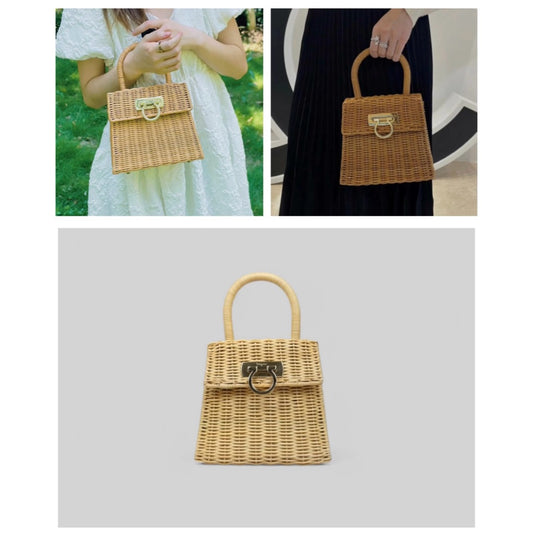 Very Good ( Rank A) |Ferragamo Gancini Bamboo Handbag |P25041402