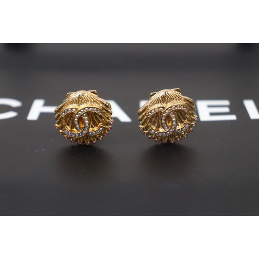 Very Good ( Rank A) |CHANEL Shell Rhinestone Earrings |P24110117