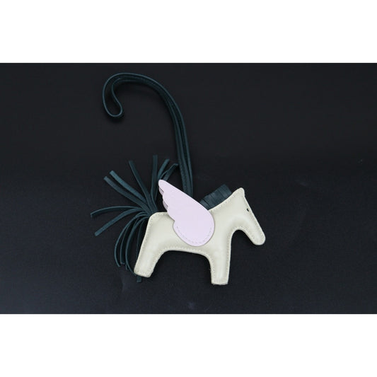 Very Good ( Rank A)| HERMES Rodeo PM Bag Charm White|H25063014