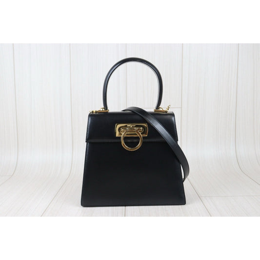 Rank A |Ferragamo Gancini 2WAY Handbag Shoulderbag|24081912