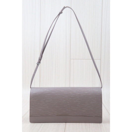 Rank AB| LV Epi Shoulder Bag|24050919