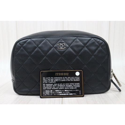 Good ( Rank AB)| CHANEL Lamb Skin Vanity Handbag Made In 2016~2017Year |24112601