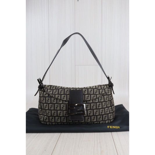 Rank A| FENDI Mamma Shoulder Bag |23090703