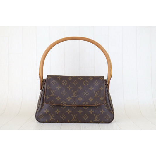 Fair ( Rank B)| LV Monogram Looping Mini Shoulder Bag |Y25011006