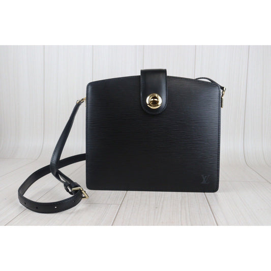 Rank A| LV Epi Shoulder Bag Black|V23090714