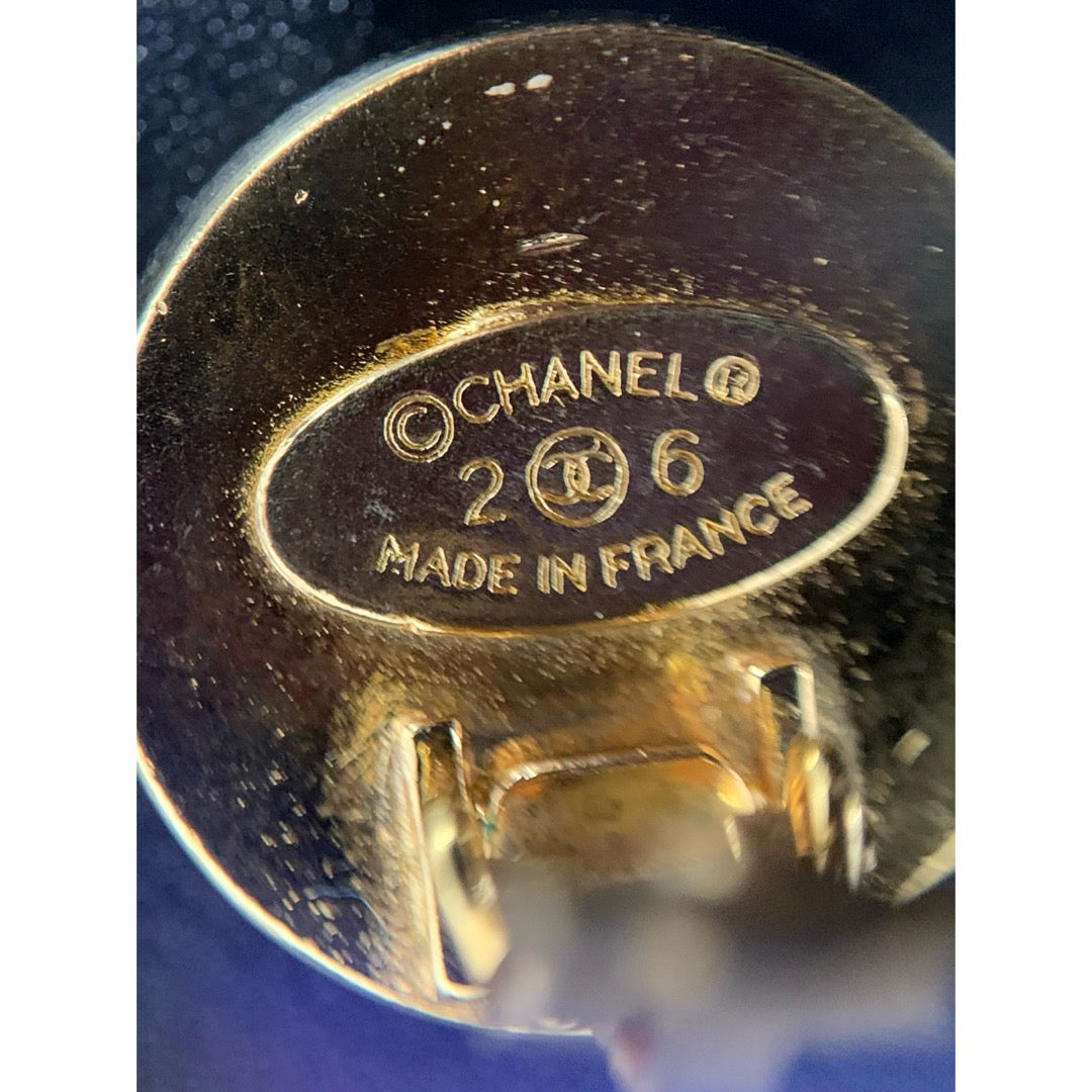Very Good ( Rank A) |CHANEL Coco Mark Round Earrings Made In 2002 Year |V25070201