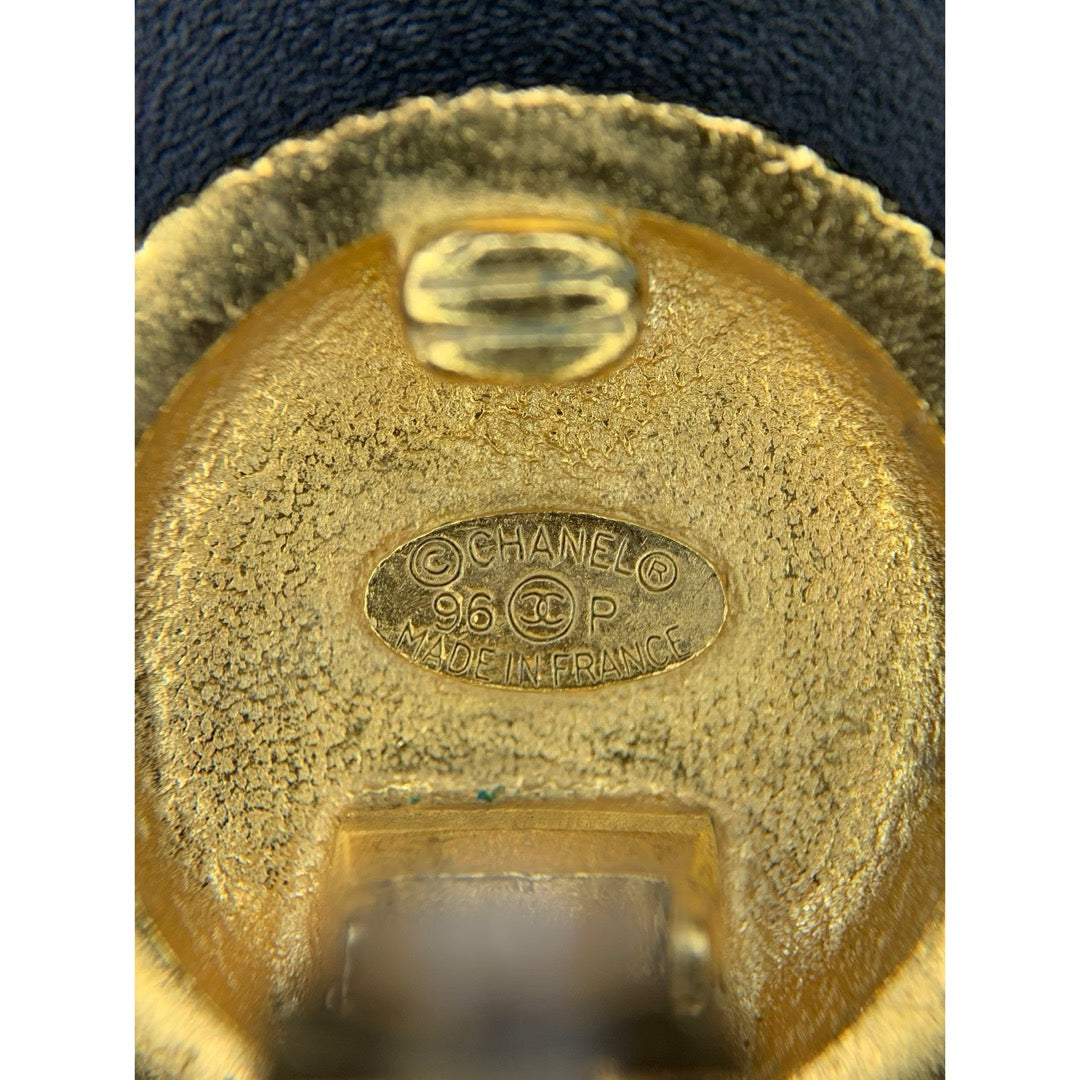 Very Good ( Rank A) | CHANEL Coco Mark Braided Pattern Gold Earrings Made In 1996Year |25111003