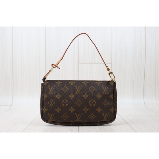 Rank A | LV Monogram Pochette Accessoires Vintage Model|24060606