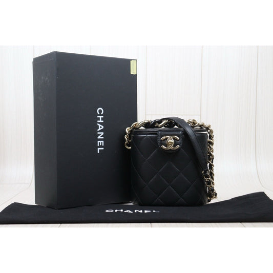 Excellent(Rank SA)| CHANEL Matrasse Lamb Skin Vanity Shoulder Bag |P24122009