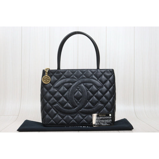 Very Good ( Rank A)| CHANEL Caviar Skin Calf Leather Tote Bag Black Made In 2002~2003Year|25121005