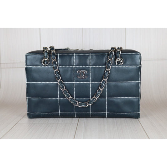 Good ( Rank AB)| CHANEL Calf Leather Shoulder Bag Made In 2002~2003 Year|S24060401