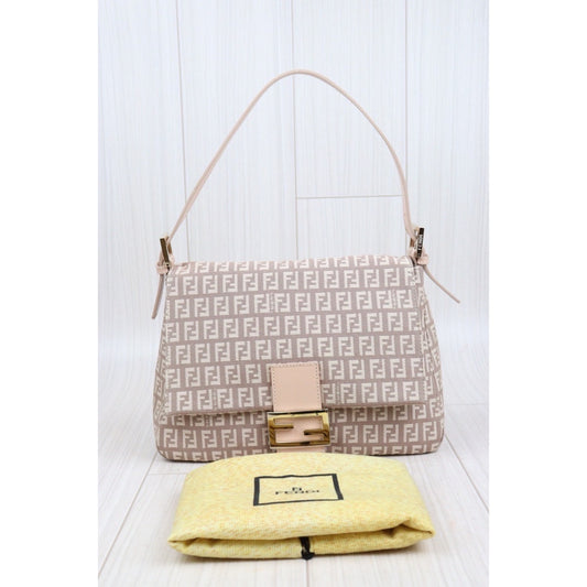 Rank A| FENDI Mamma Baguette Shoulder Bag Pink |23111609