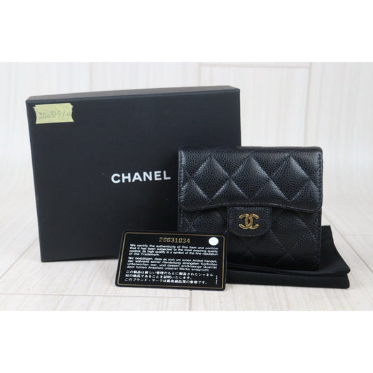 Good ( Rank AB)
|Chanel Caviar Skin Black Wallet Made In 2018-2019Year|24081910