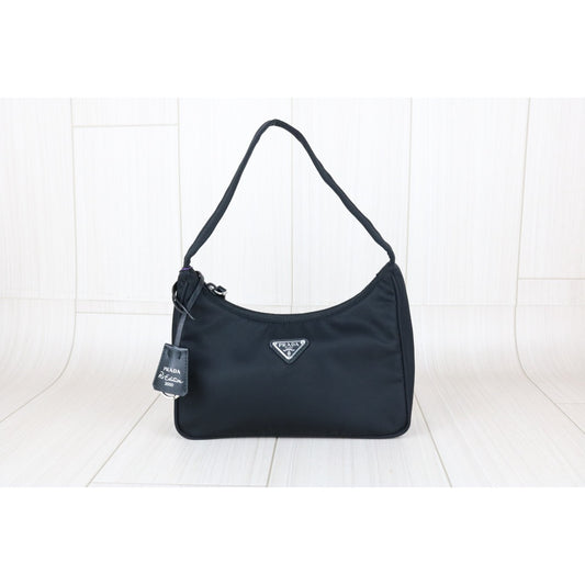 Very Good ( Rank A) | PRADA Re-Edition 2000 HOBO HandBag Black |S25082202