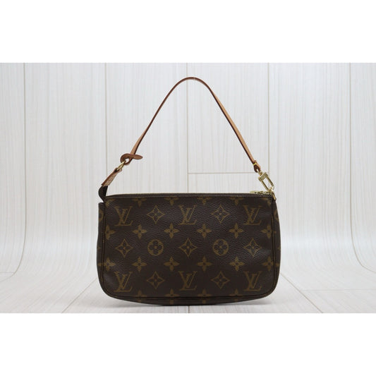 Very Good ( Rank A)|LV Monogram Pochette Accessoires |26021902