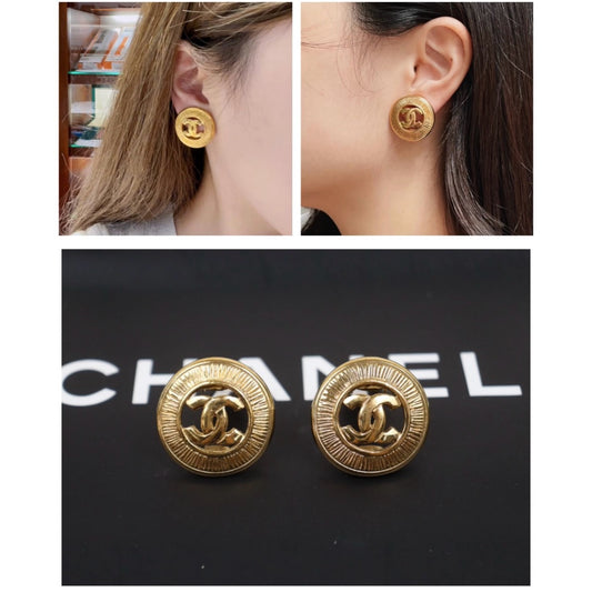 Very Good ( Rank A) |CHANEL Coco Mark Gold 24 Plated Round Earrings|25052920