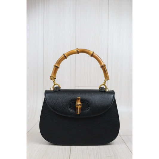 Very Good ( Rank A) | GUCCI Bamboo Calf Leather Black Hand Bag |25093001