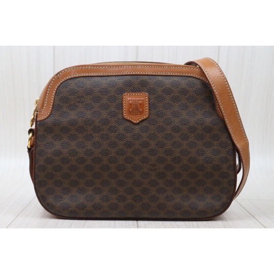 Good ( Rank AB) | CELINE Macadam ShoulderBag |V24062226