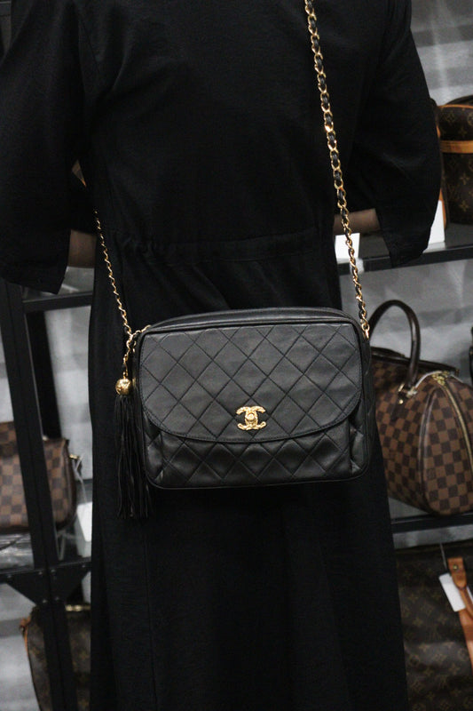Good ( Rank AB)| CHANEL Lamb Skin Shoulder Bag Black Made in 1991-1994Year |24080115