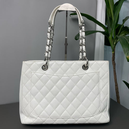 CHANEL Matrasse GST Chain Tote Bag Caviar Skin White