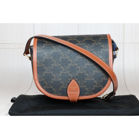 Rank A| CELINE Macadam Triomphe Cross Body Shoulder Bag Current Model|S24062401