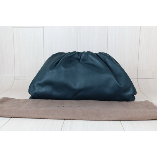 Very Good ( Rank A) | Bottega Veneta Pouch Classic Navy|X24090501
