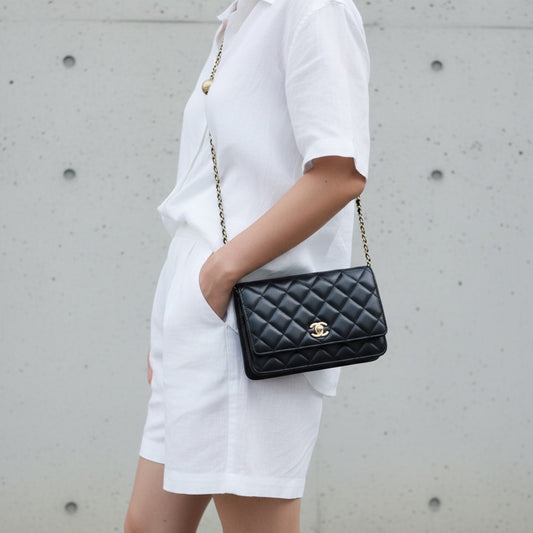 Include Entrupy Certificate of Authenticity|Very Good ( Rank A)| CHANEL Coco Mark Lambskin Golden Chain WOC Black Made In 2020-2021Year|S26051512