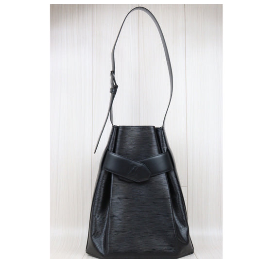 Rank A | LV Epi GM Sack de Paul Shoulder Bag|24041113