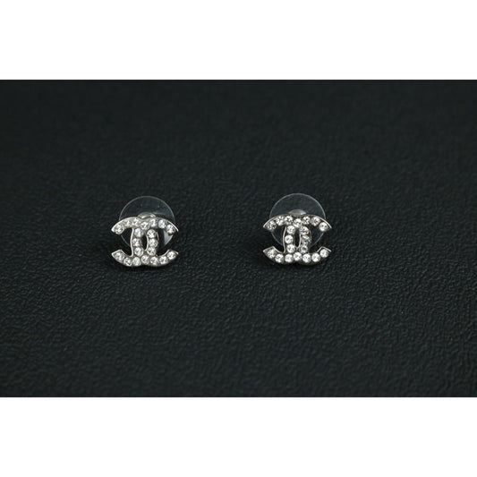 Include Authentic Detective Certificate of Authenticity|Very Good ( Rank A) |CHANEL 09V COCO Mark Rhinestone Earrings Made In 2009 Year|S26041406