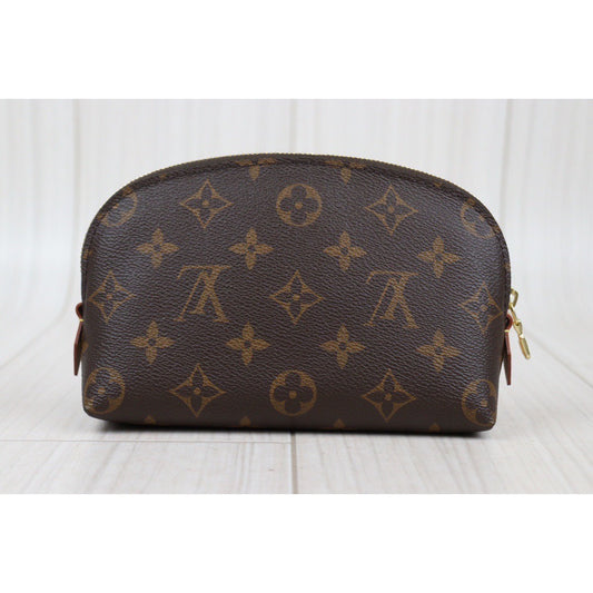 Rank SA |LV Damier Pochette Cosmetics|24020810