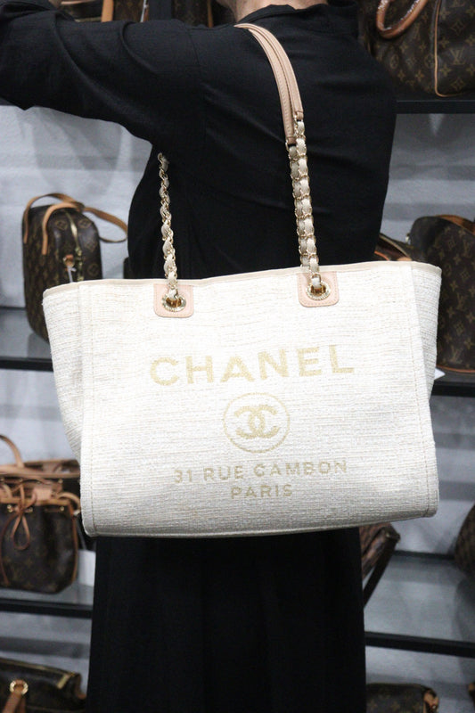 Very Good ( Rank A)| CHANEL Canvas Tote Bag White Beige Made In 2018-2019 Year|24080505