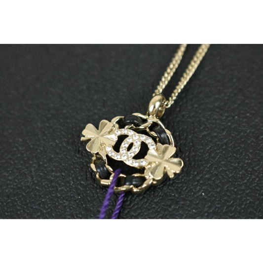 Very Good ( Rank A) |CHANEL COCO Mark Four leaf clover Leather chain Rhinestone Chocker Necklace |F25021117