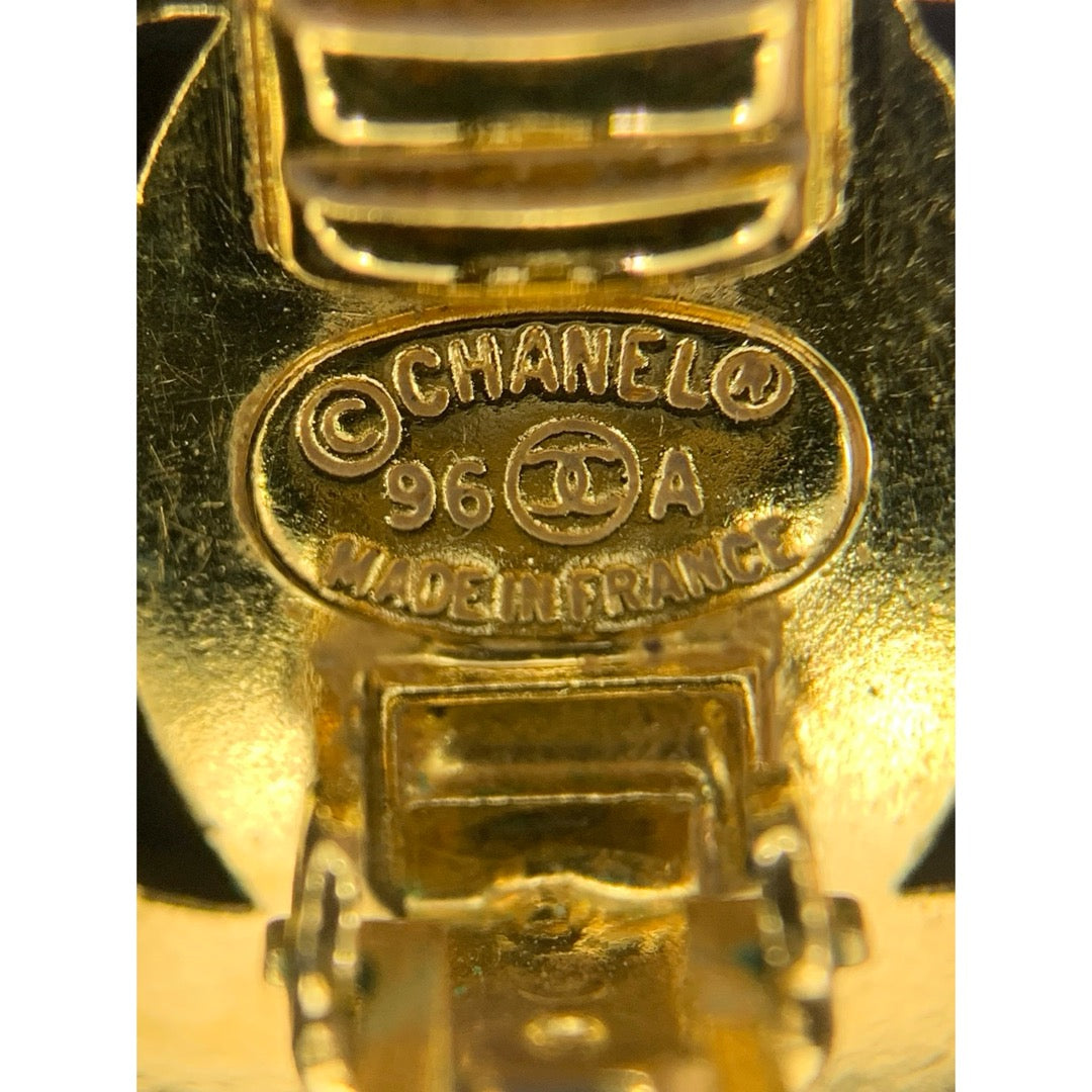 Very Good ( Rank A) |CHANEL 96A 18K Gold Plating Pearl Earrings Made In 1996 Year|25122304