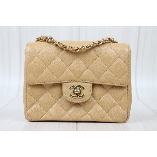 Very Good ( Rank A)| CHANEL Matrasse Caviar Skin 17 Beige Shoulder Bag Made In 2004~2005Year |24071502