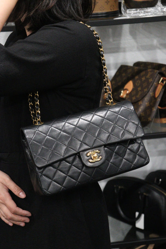 Rank A | CHANEL Matrasse Double Flap 25 Shoulder Bag Black |23120715