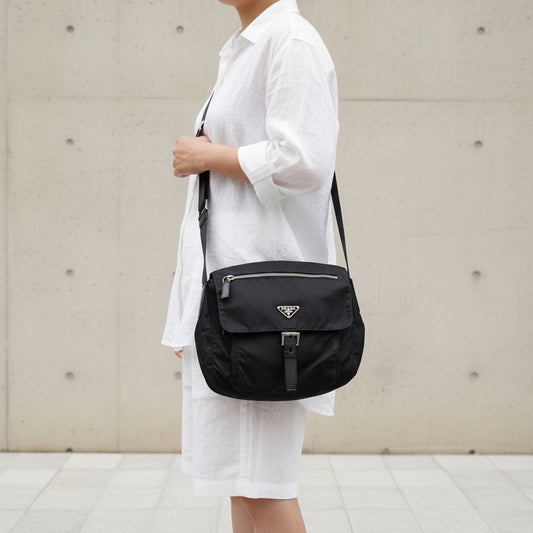 Include Entrupy Certificate of Authenticity|Good ( Rank AB) |Prada Nylon Black Shoulder Bag Silver Hardware|26070203
