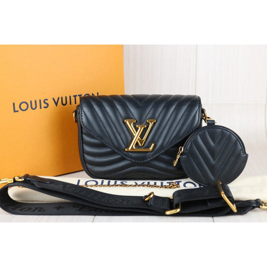 Very Good ( Rank A)| LV Calf Leather New Wave Multi Pochette Black IC Chips Model|S25090503