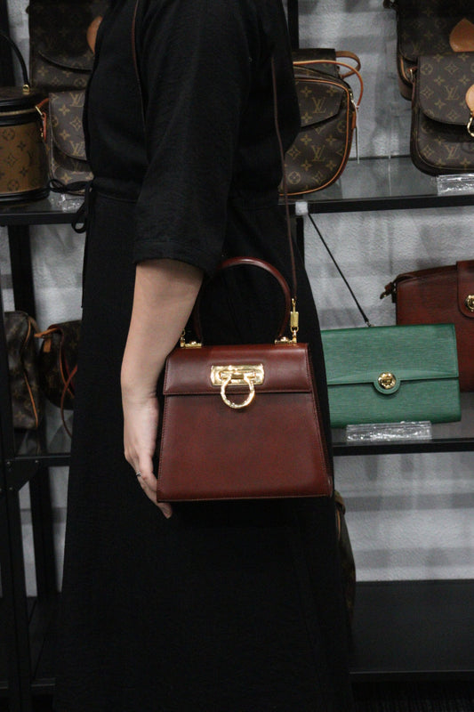 Rank A |Ferragamo Gancini 2WAY Handbag Shoulder Bag|23122304