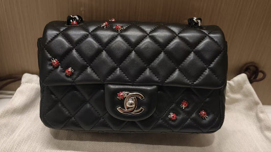 CHANEL Matrasse Single Flap 20 Shoulder Bag ladybug