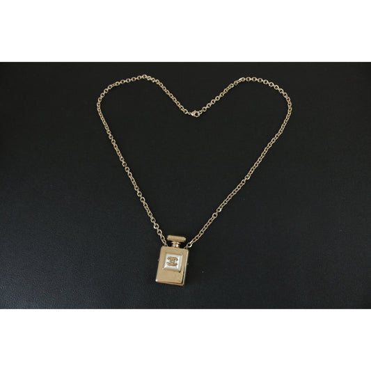 Excellent(Rank SA)| CHANEL Coco Mark Golden pearl Perfume bottle Necklace | X25012306