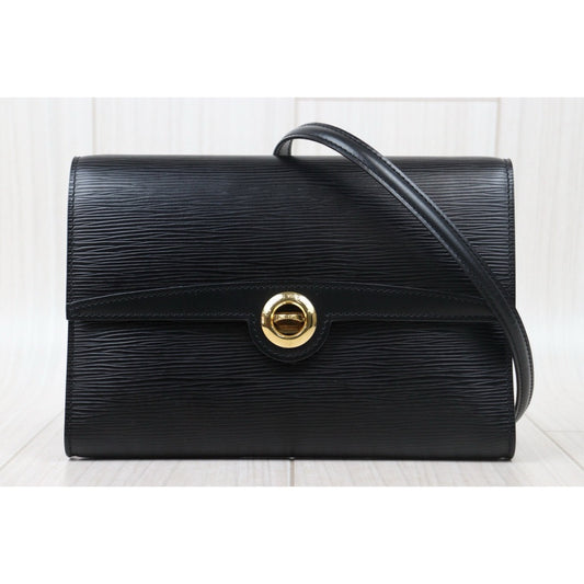 Very Good ( Rank A)| LV Epi Shoulder Bag Black|24111219