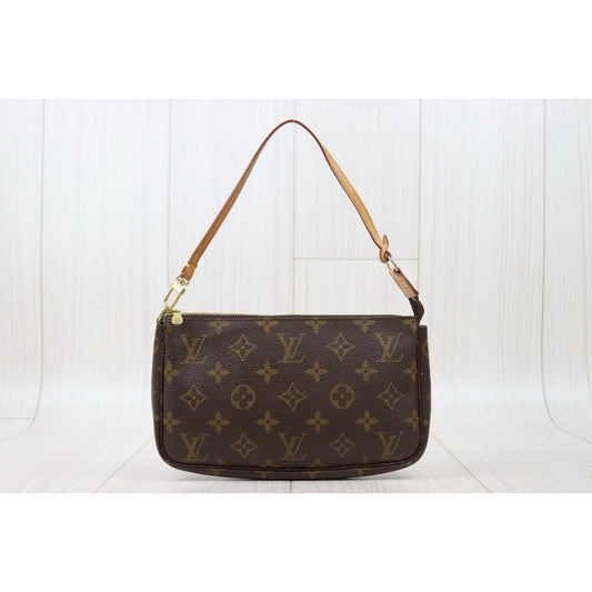 Very Good ( Rank A) | LV Monogram Pochette Accessoires Vintage Model |V24103119