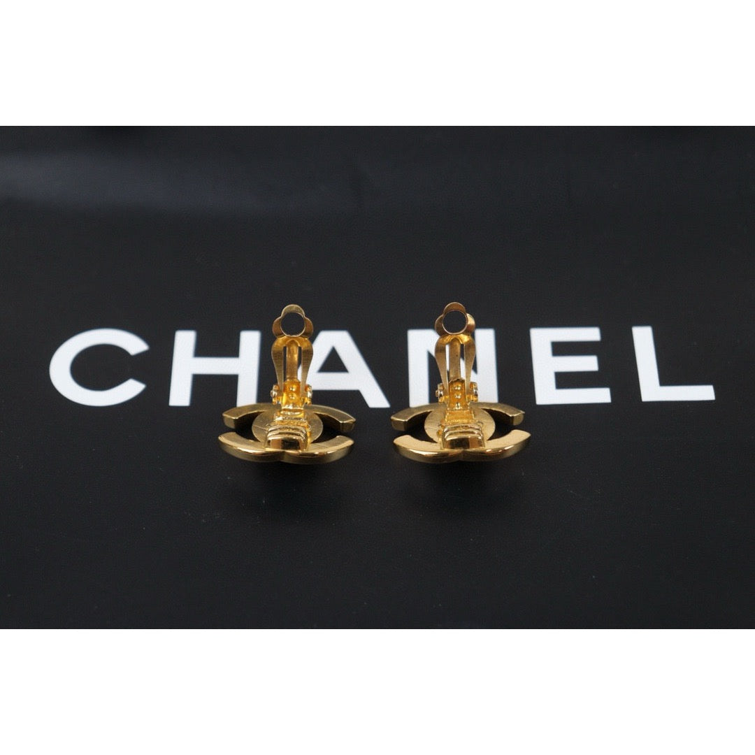 Very Good ( Rank A) |CHANEL Vintage 18K Gold Plating Earrings Made In 1995Year |24111419