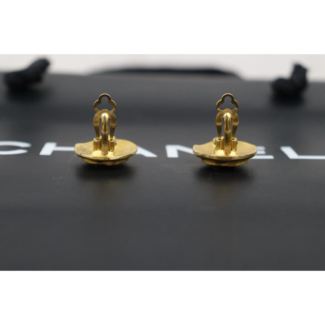 Very Good ( Rank A) |CHANEL Coco Mark Gold 24 Plated Round Earrings Made In 1995 Year|25052921